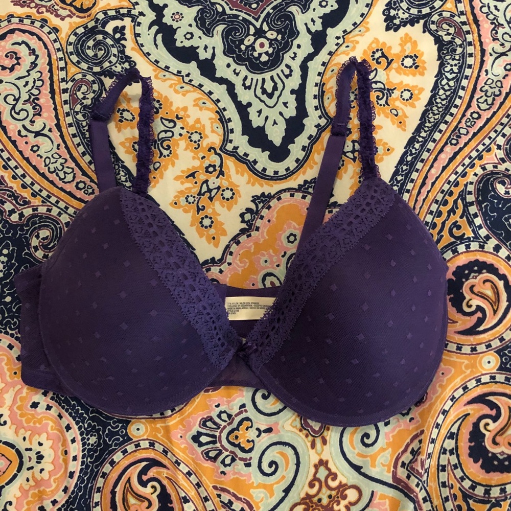 LAST CHANCE Lei Purple Ruffle Lace Bra Sz 36D
